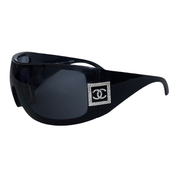 Authentic CHANEL 5086-B Oversized Sunglasses • Black with Crystal CC Logo - Picture 1 of 16